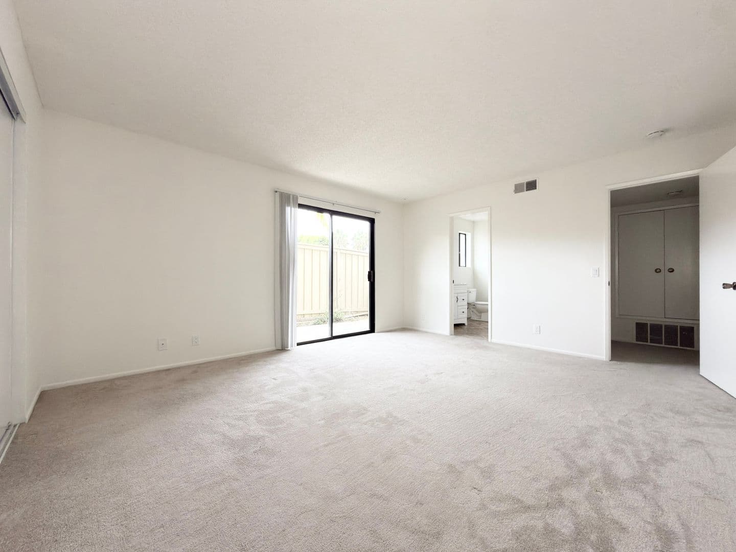 Carlsbad Townhome: 2941 Corte Diana