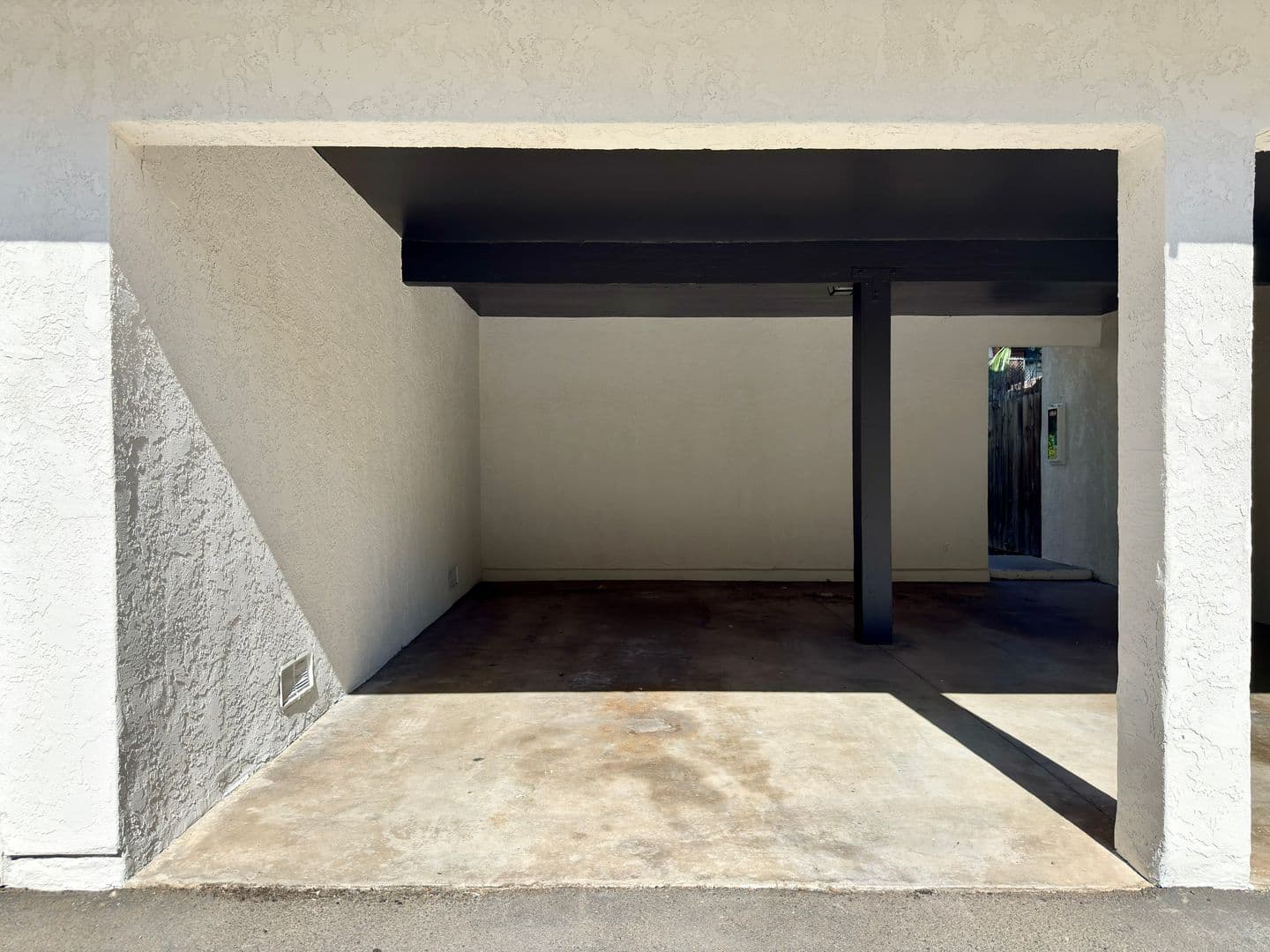 Oceanside Townhome: 2143 Via Esmarca