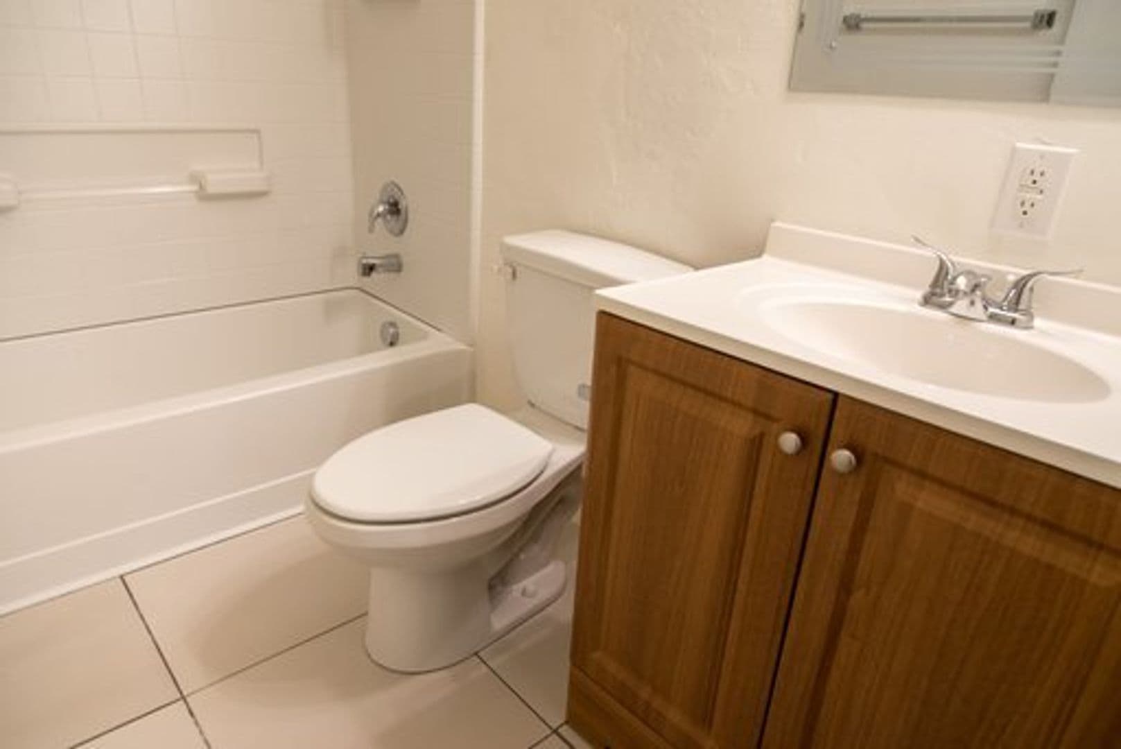 Redding Apartment: 2850 Pioneer Drive Apt 45
