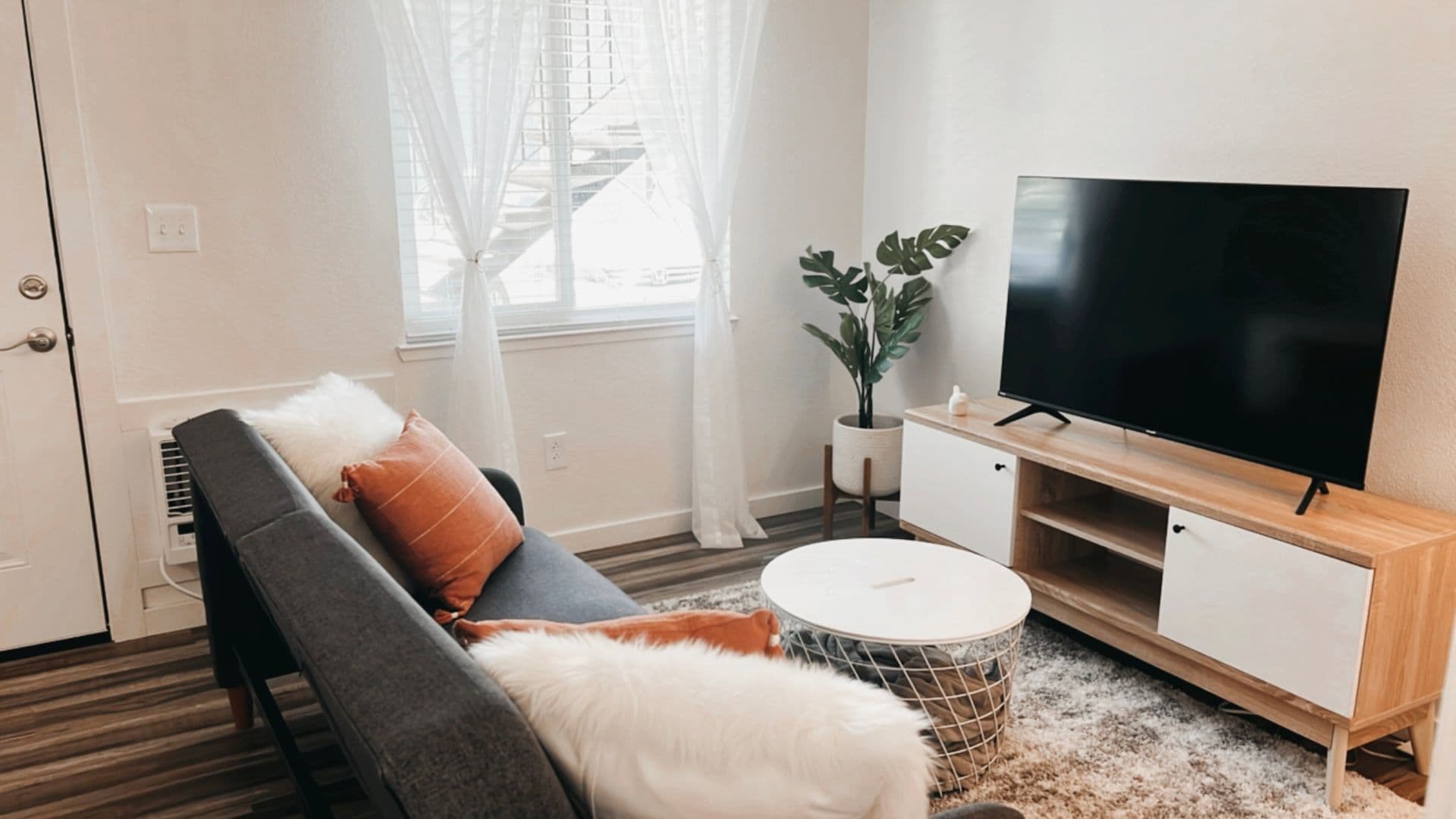 Redding Apartment: 261 Boulder Creek Drive