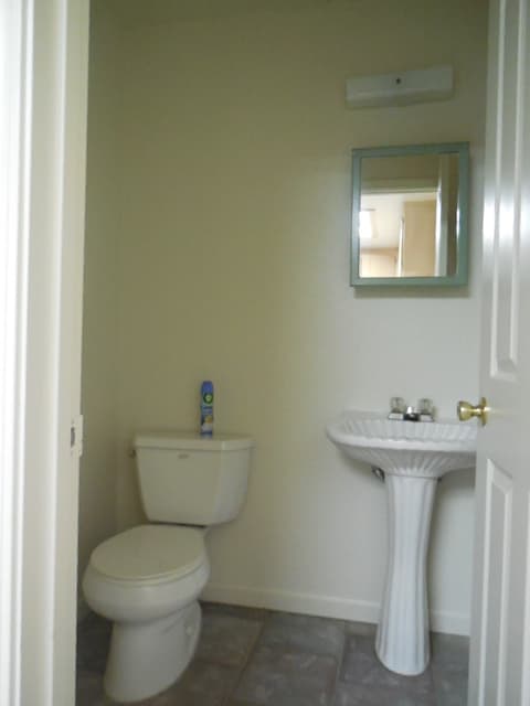 Shasta Lake City House: 1711 El Paso Street