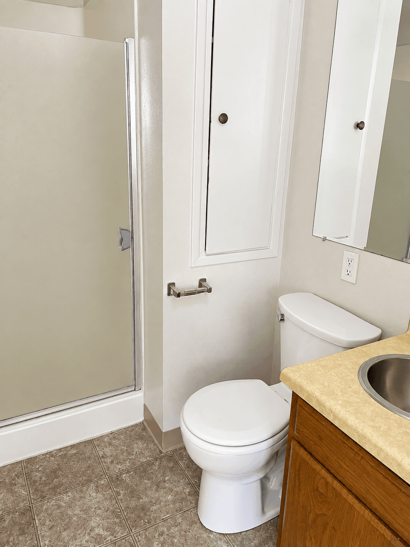 Redding Apartment: 1047-1067 Liberty Street
