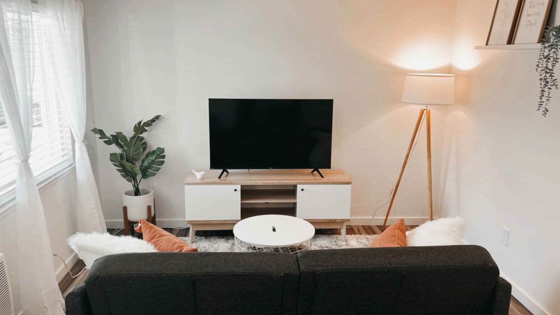 Redding Apartment: 261 Boulder Creek Drive