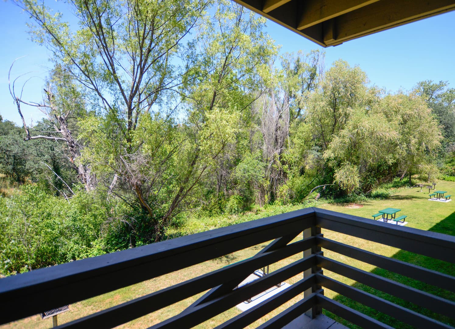 Redding Apartment: 2850 Pioneer Drive Apt 28
