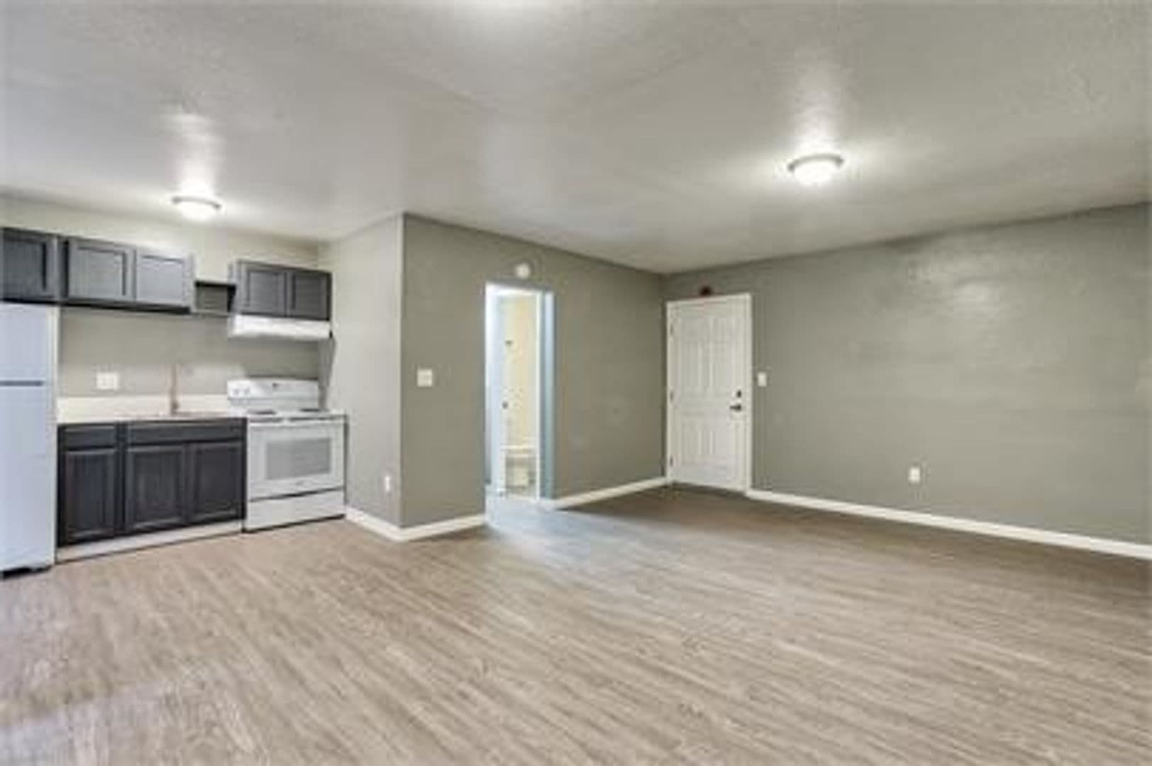 Redding Apartment: 4660 Westside Road