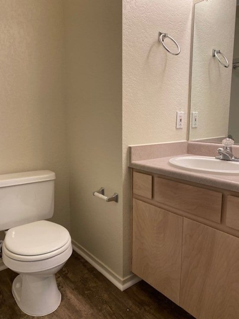Redding Apartment: 1064  Burton Drive
