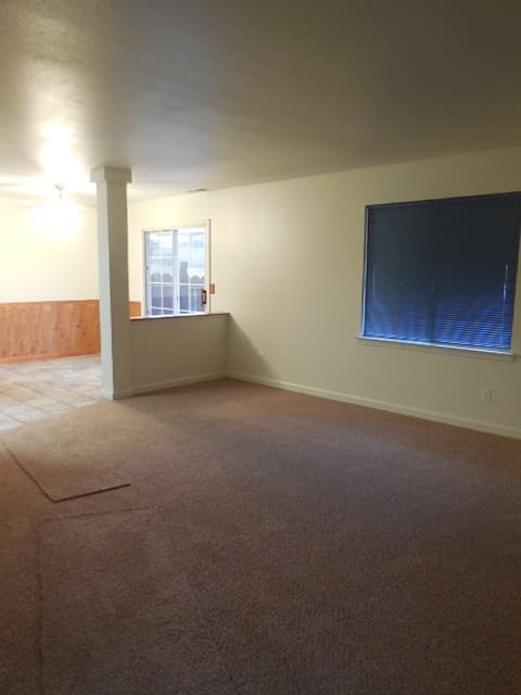 Shasta Lake City House: 1711 El Paso Street