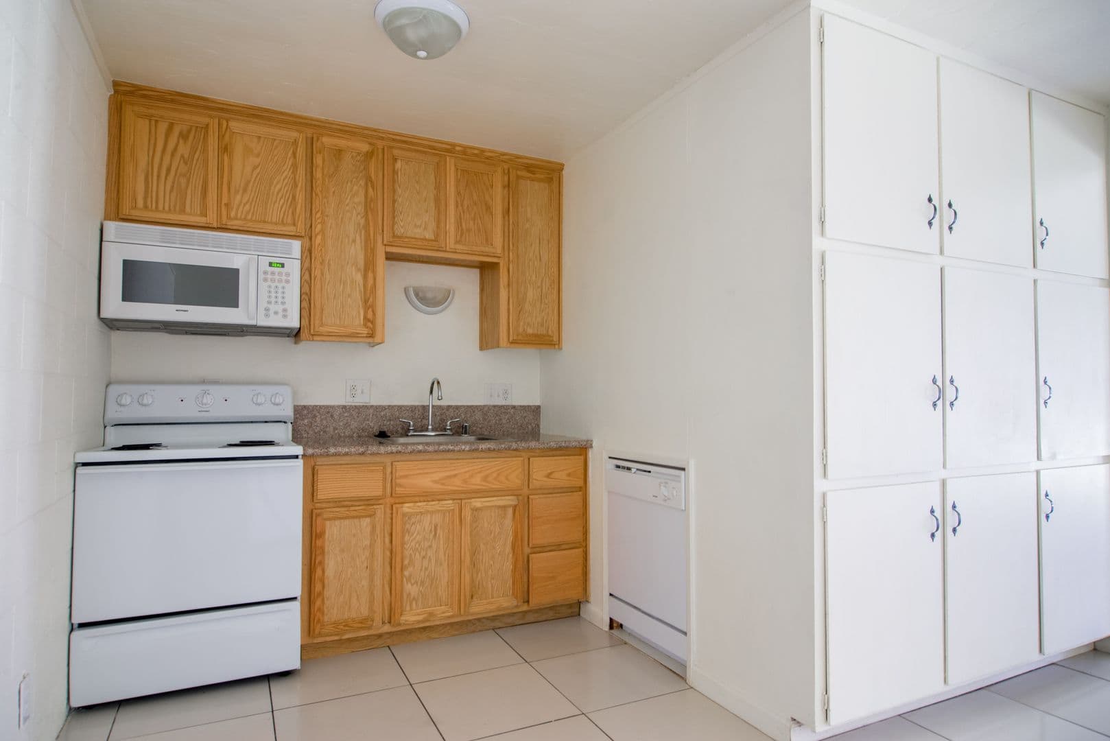 Redding Apartment: 2850 Pioneer Drive Apt 45