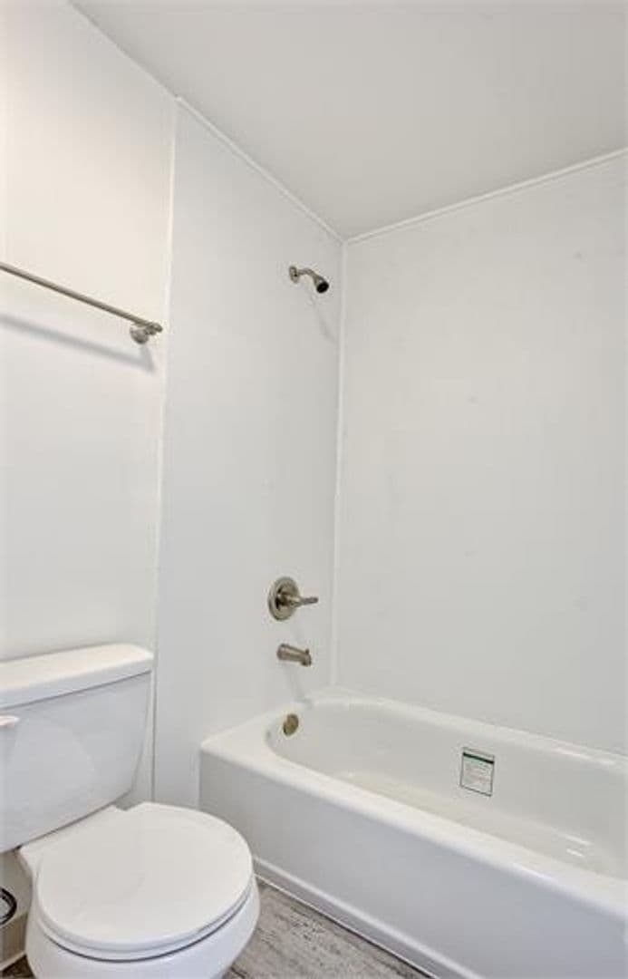 Redding Apartment: 4660 Westside Road