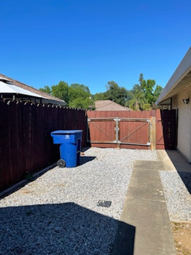Redding House: 3668 Cherrywood Drive