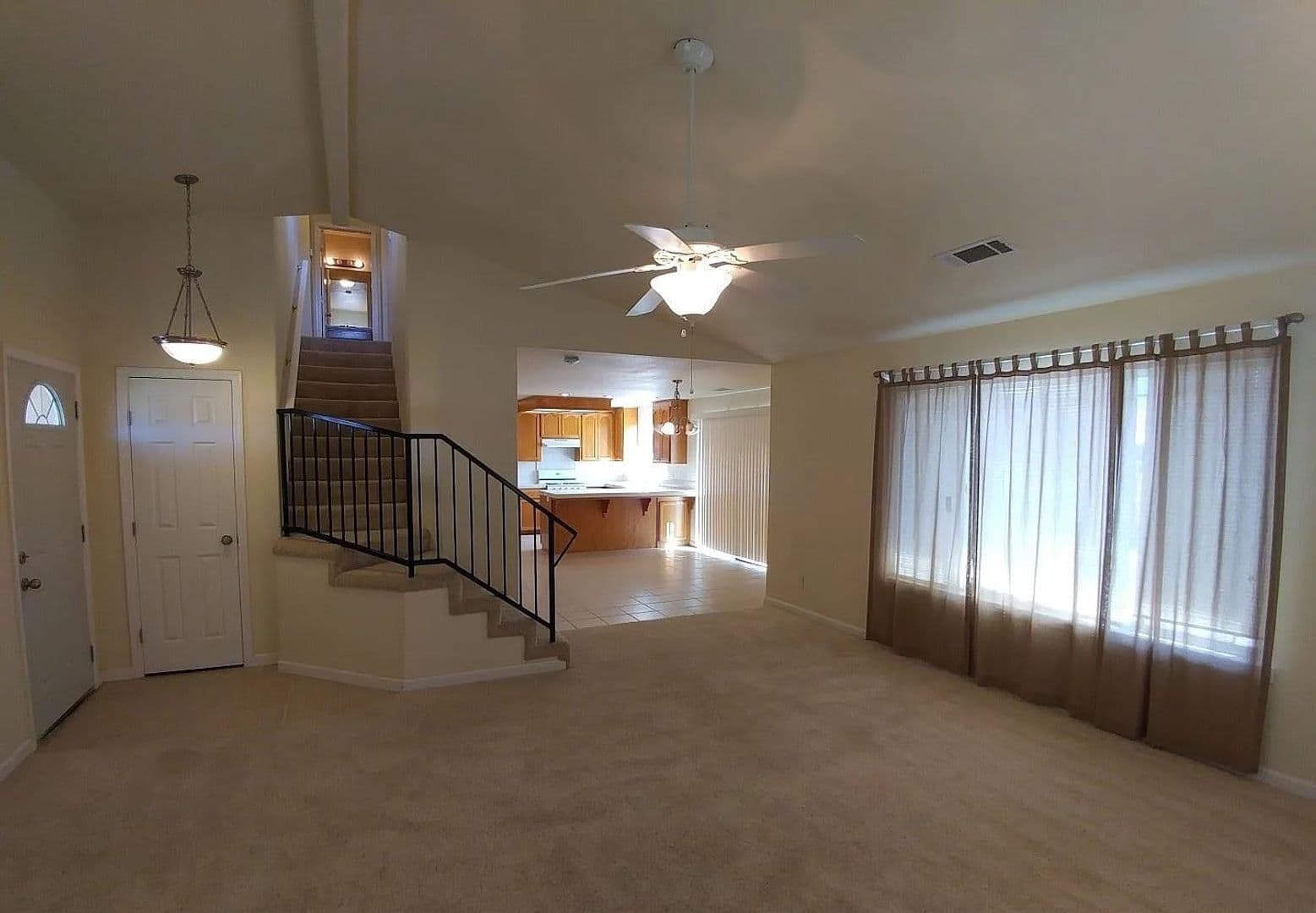 Cottonwood House: 18946 Yawl Place