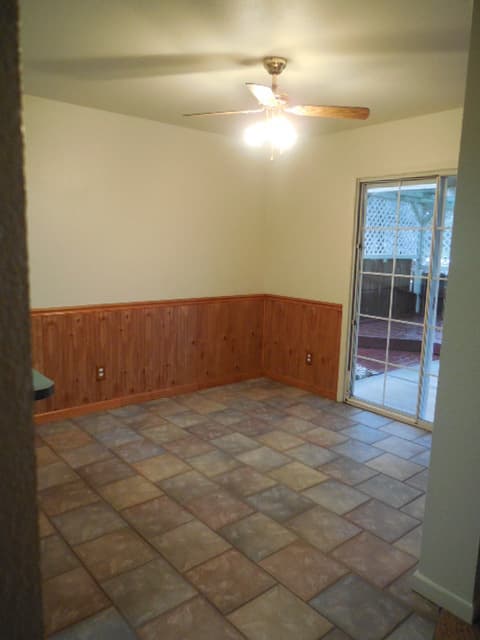 Shasta Lake City House: 1711 El Paso Street