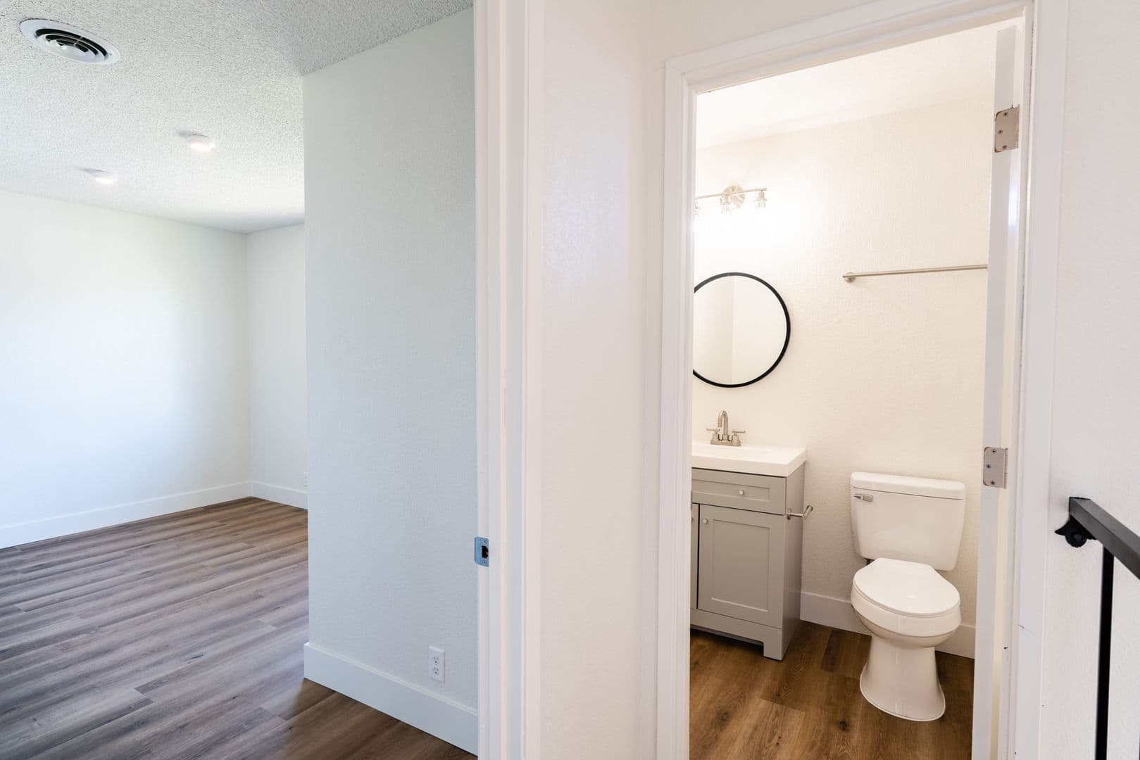 Anderson Apartment: 2647 Alamo Drive