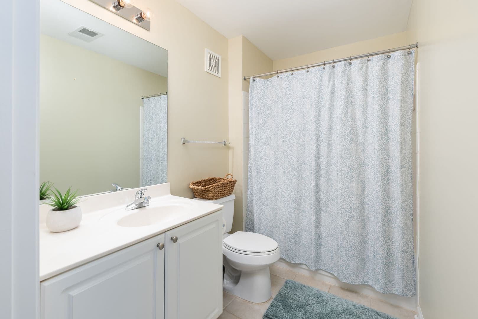 Charlottesville Apartment: 1720 Treetop Dr