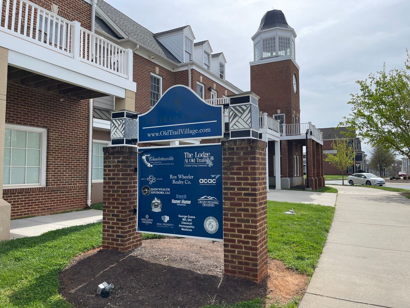 Crozet Apartment: Golf Drive
