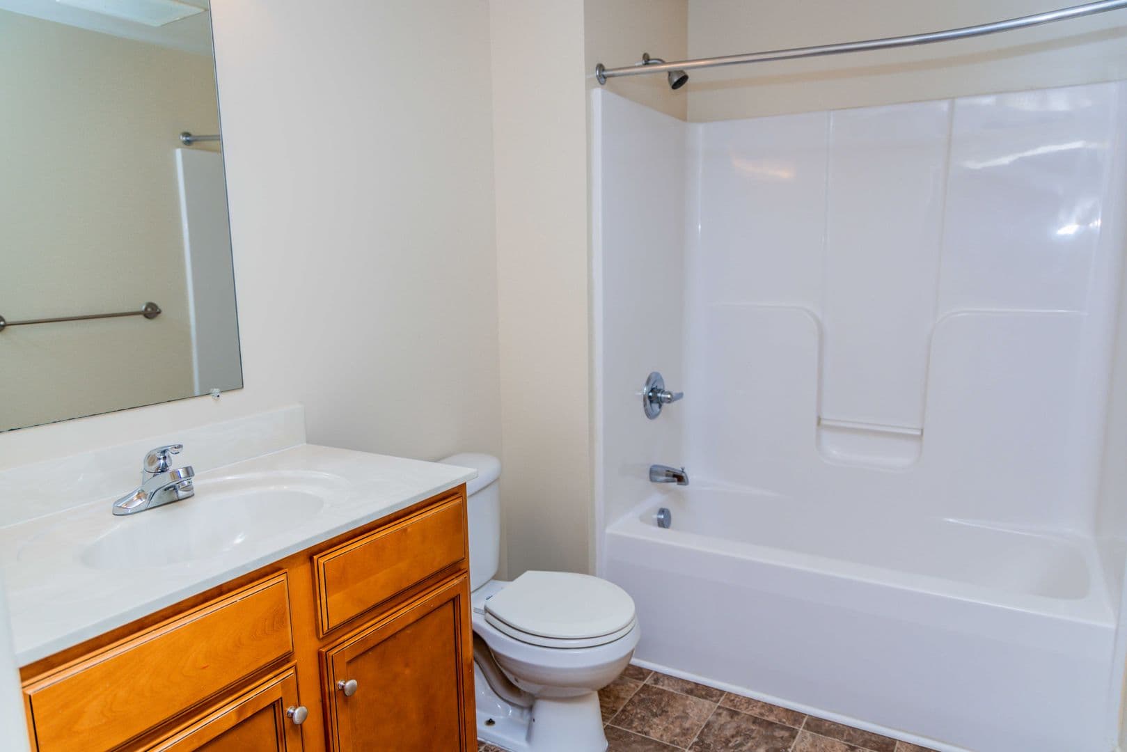 Crozet Apartment: Golf Drive