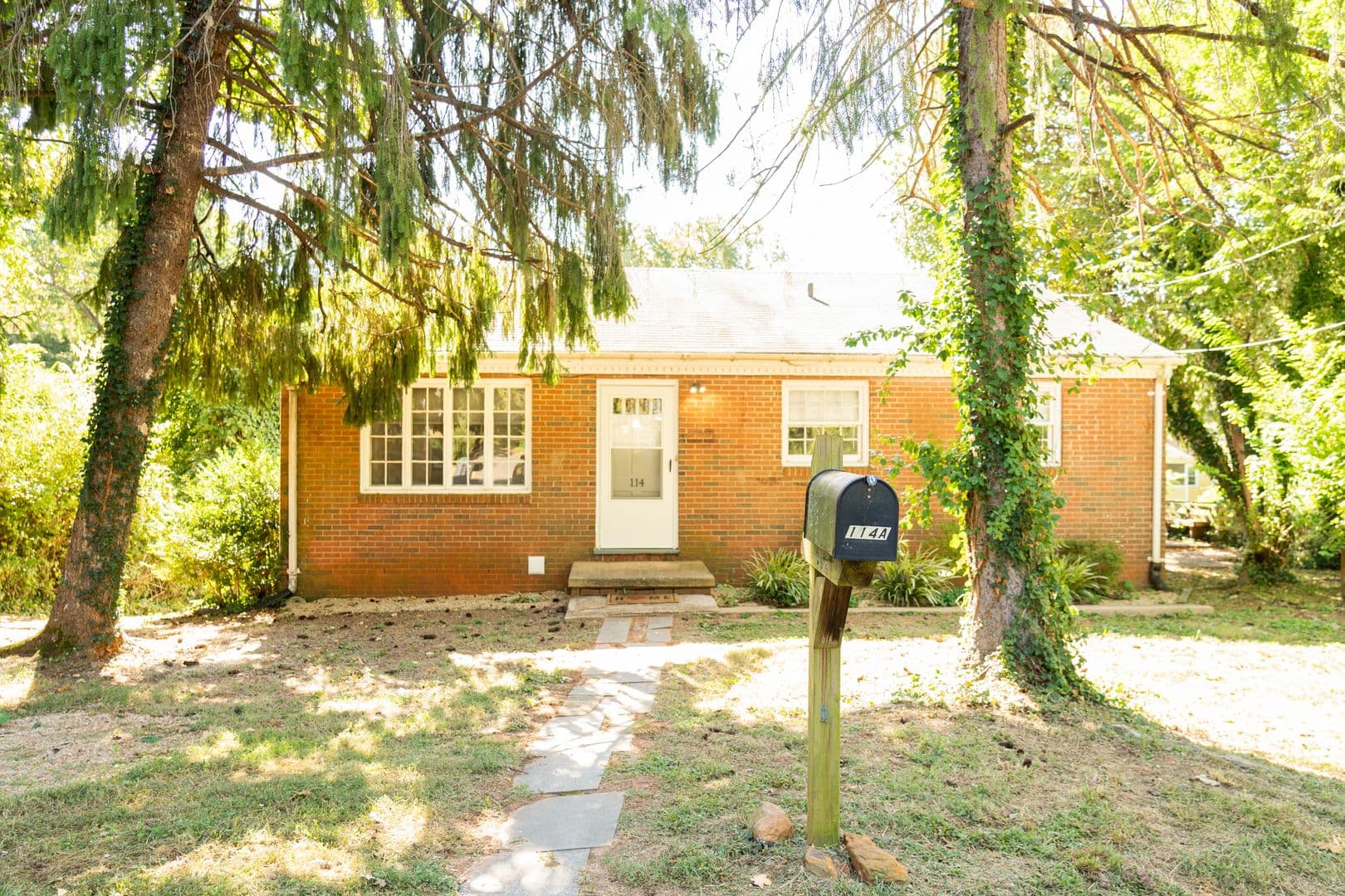 Charlottesville Apartment: 114 Stratford Ct