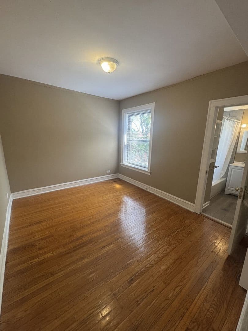 Chicago Apartment: 7607 S. Normal Ave -3N