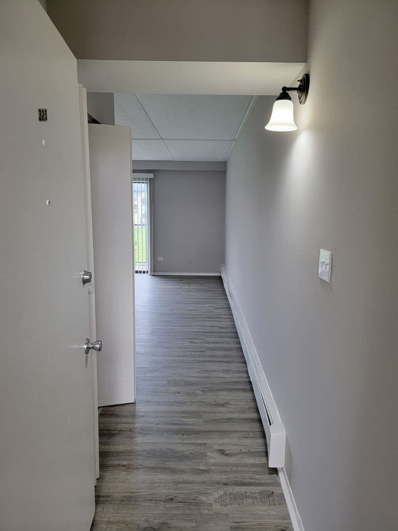 Sauk Village Apartment: 2601 Marigold Dr.