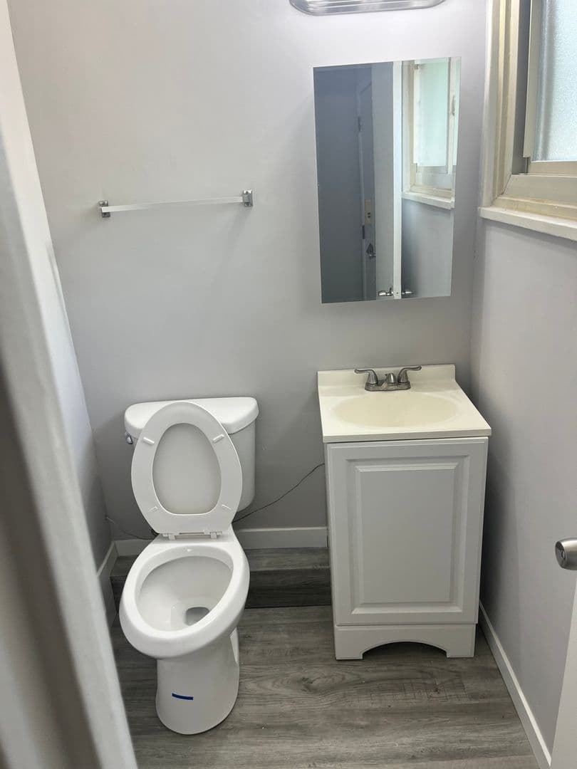 Dolton Apartment: 1450 E 154th Pl