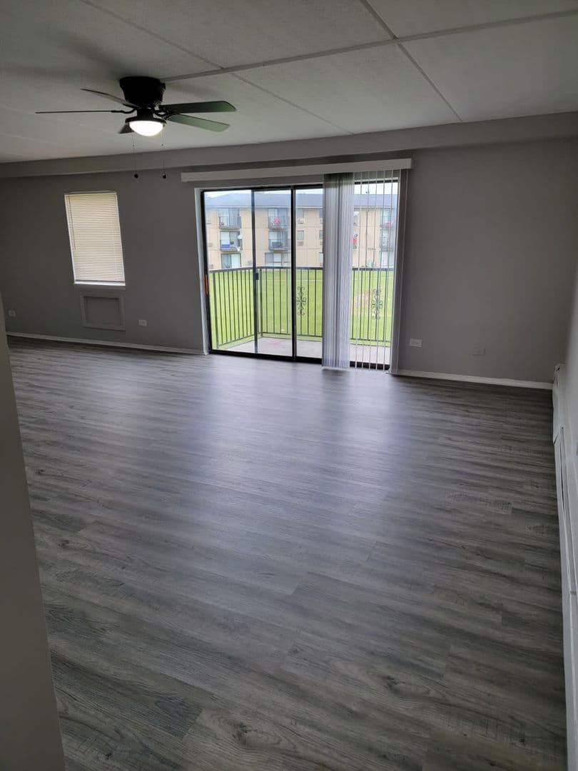 Sauk Village Apartment: 2601 Marigold Dr.