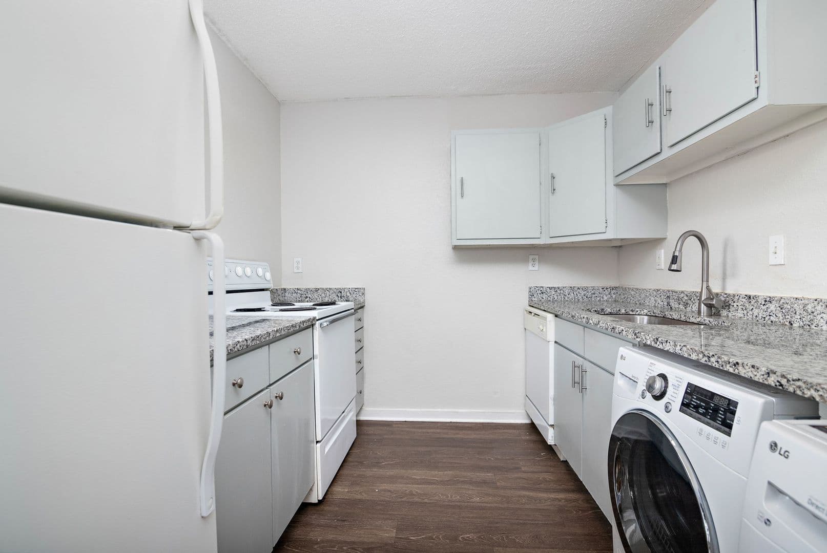 Belton Apartment: 108 E. Hargis Street