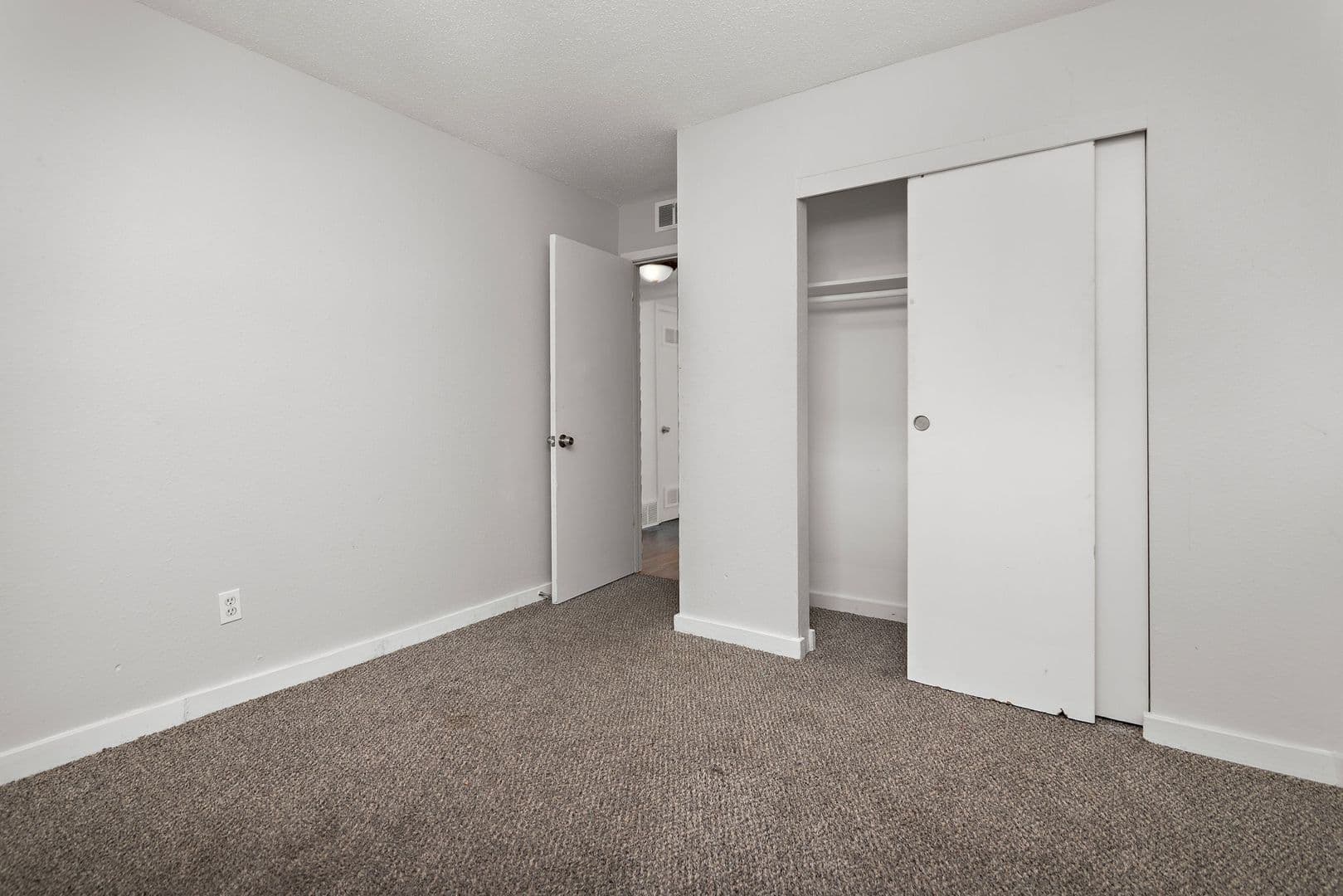 Belton Apartment: 108 E. Hargis Street