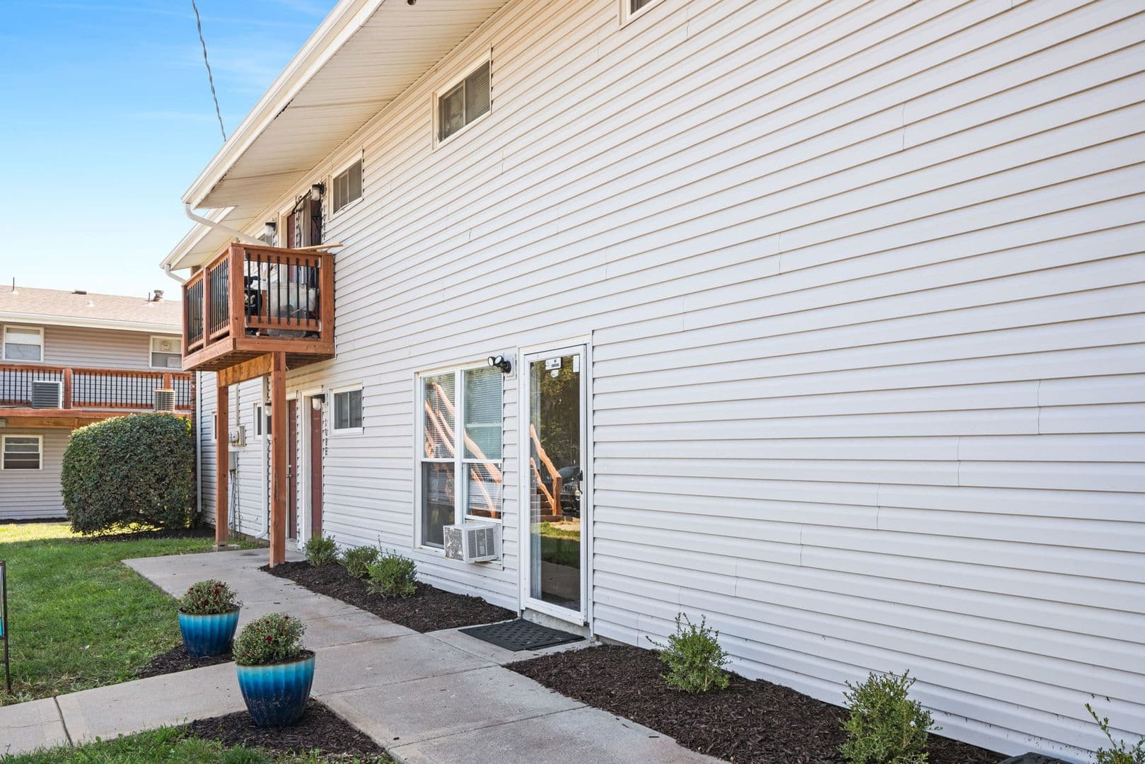 Belton Apartment: 108 E. Hargis Street