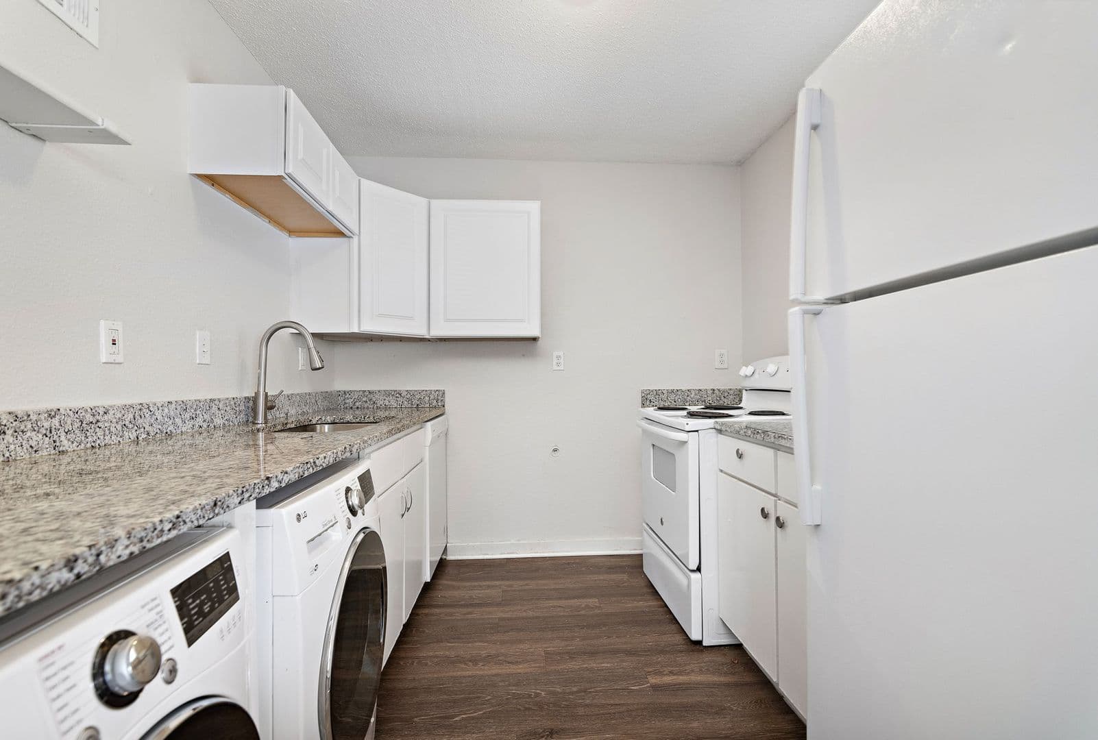 Belton Apartment: 108 E. Hargis Street