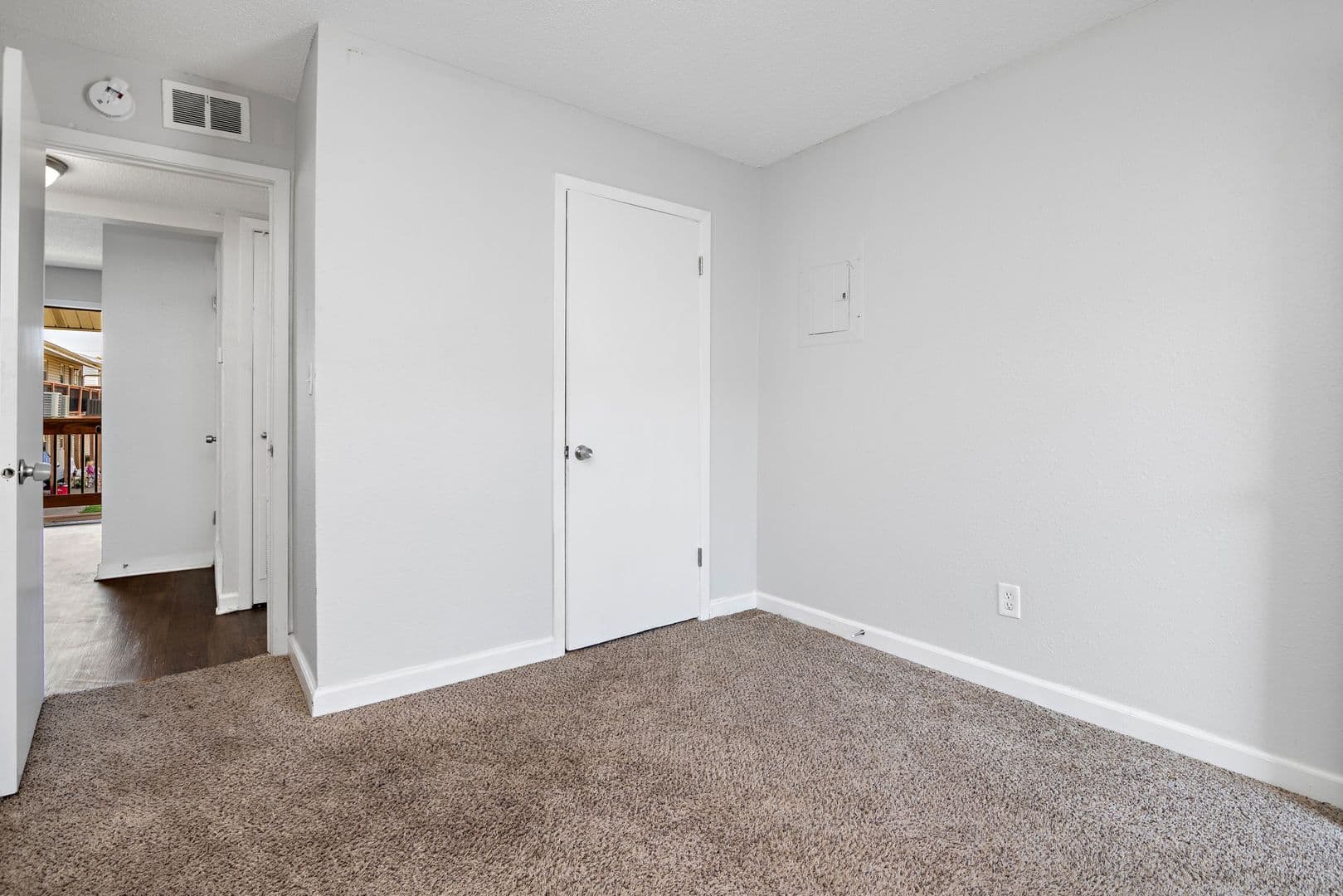 Belton Apartment: 108 E. Hargis Street