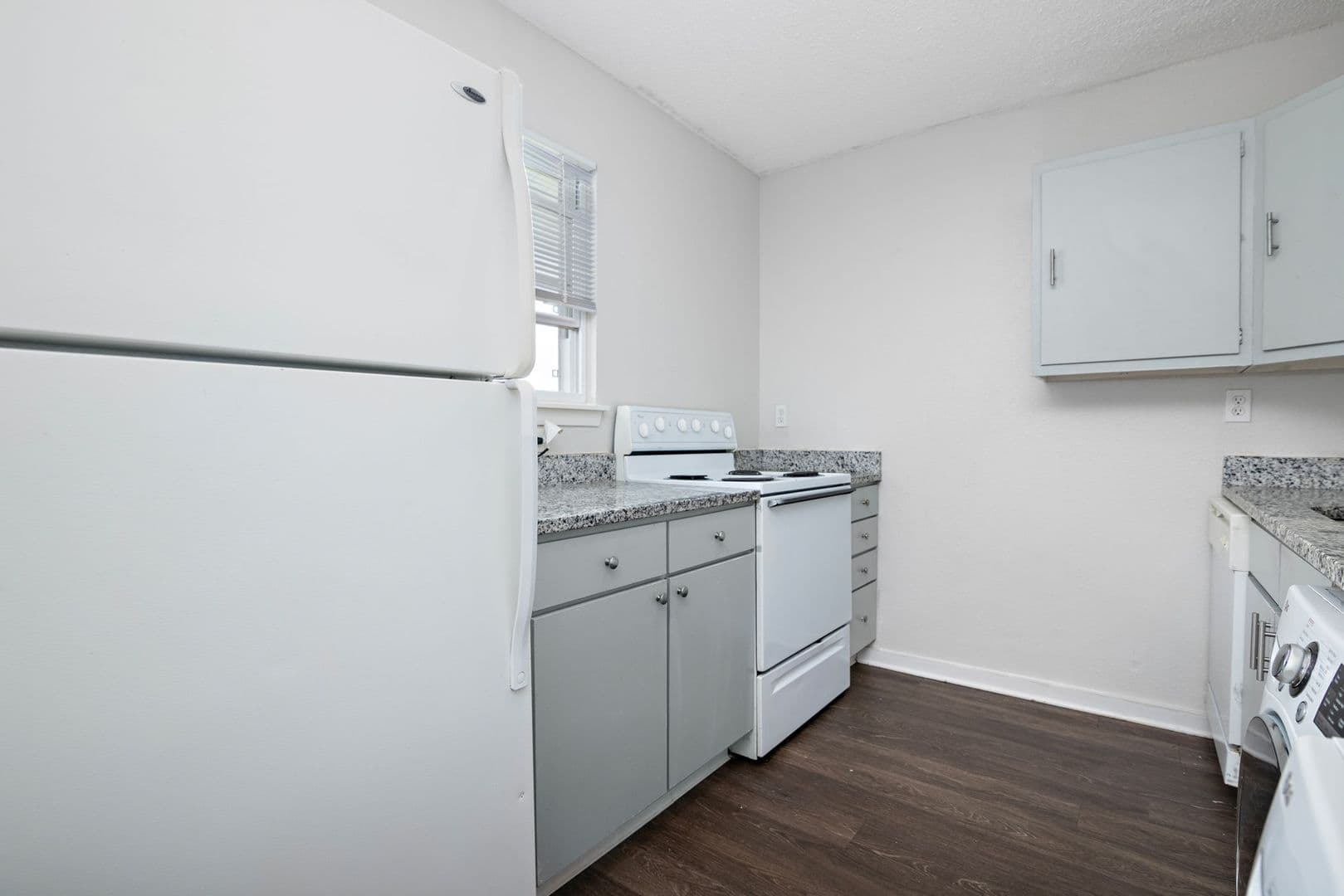 Belton Apartment: 108 E. Hargis Street