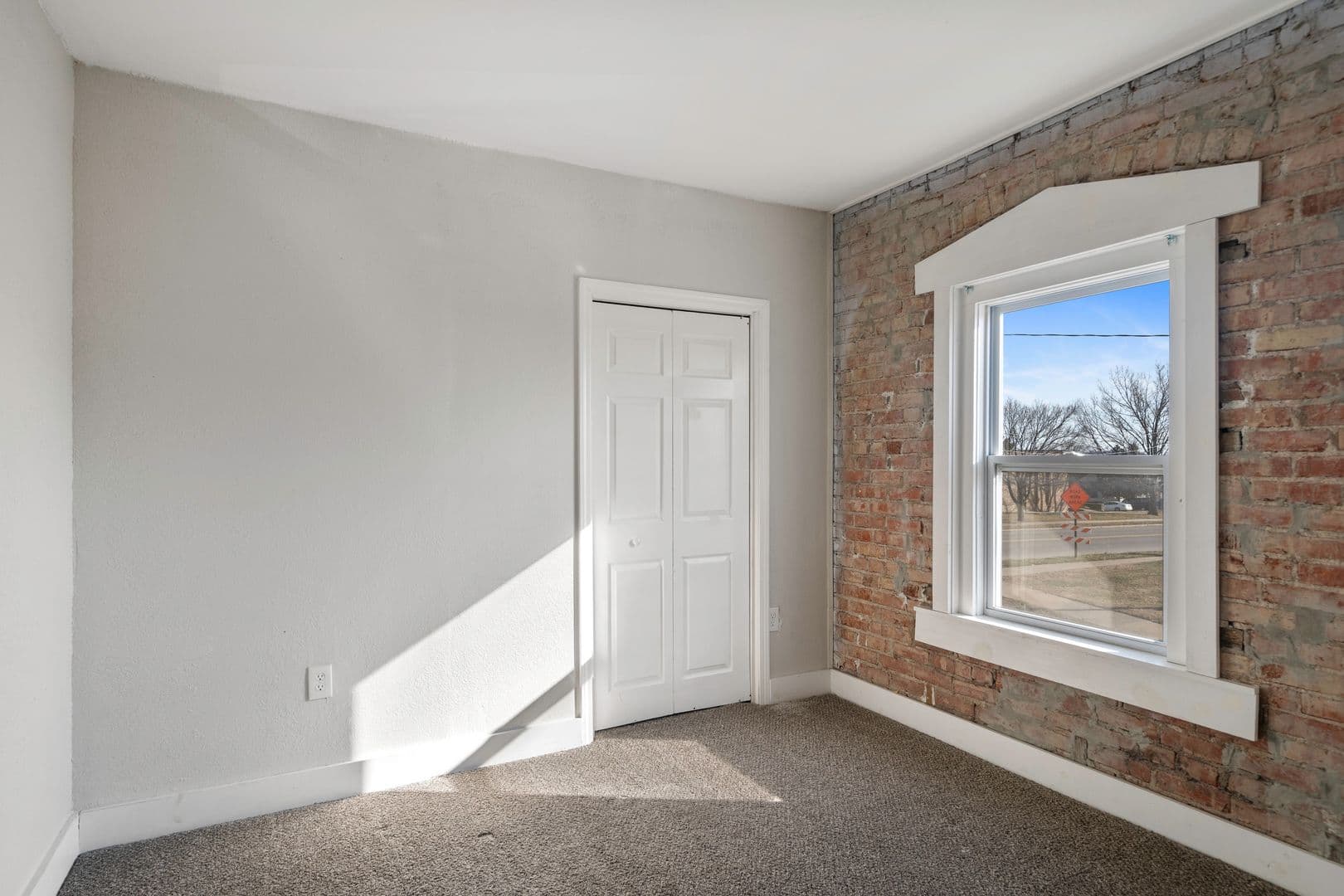 Kansas City Apartment: 1010-1012 Prospect Ave