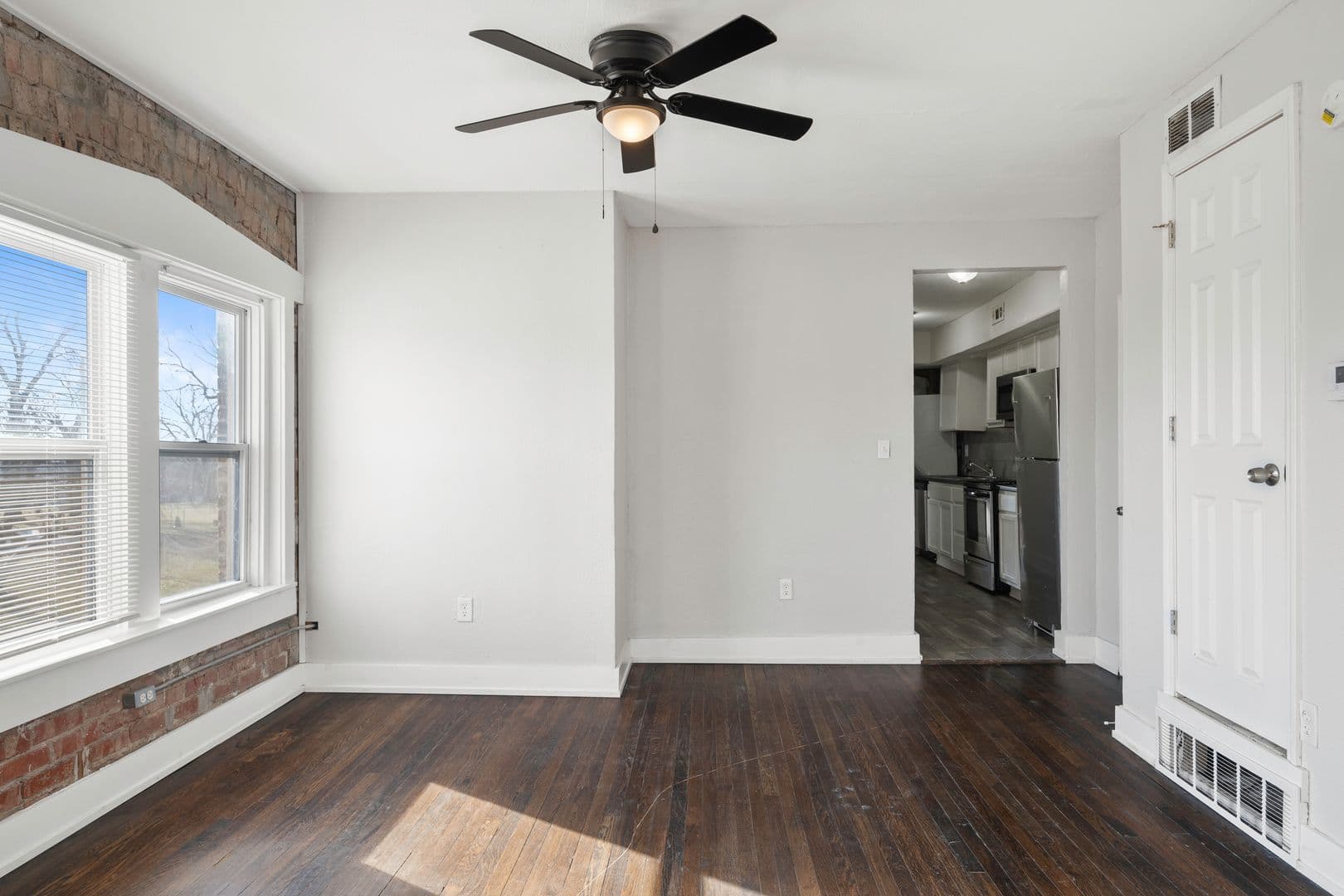 Kansas City Apartment: 1010-1012 Prospect Ave