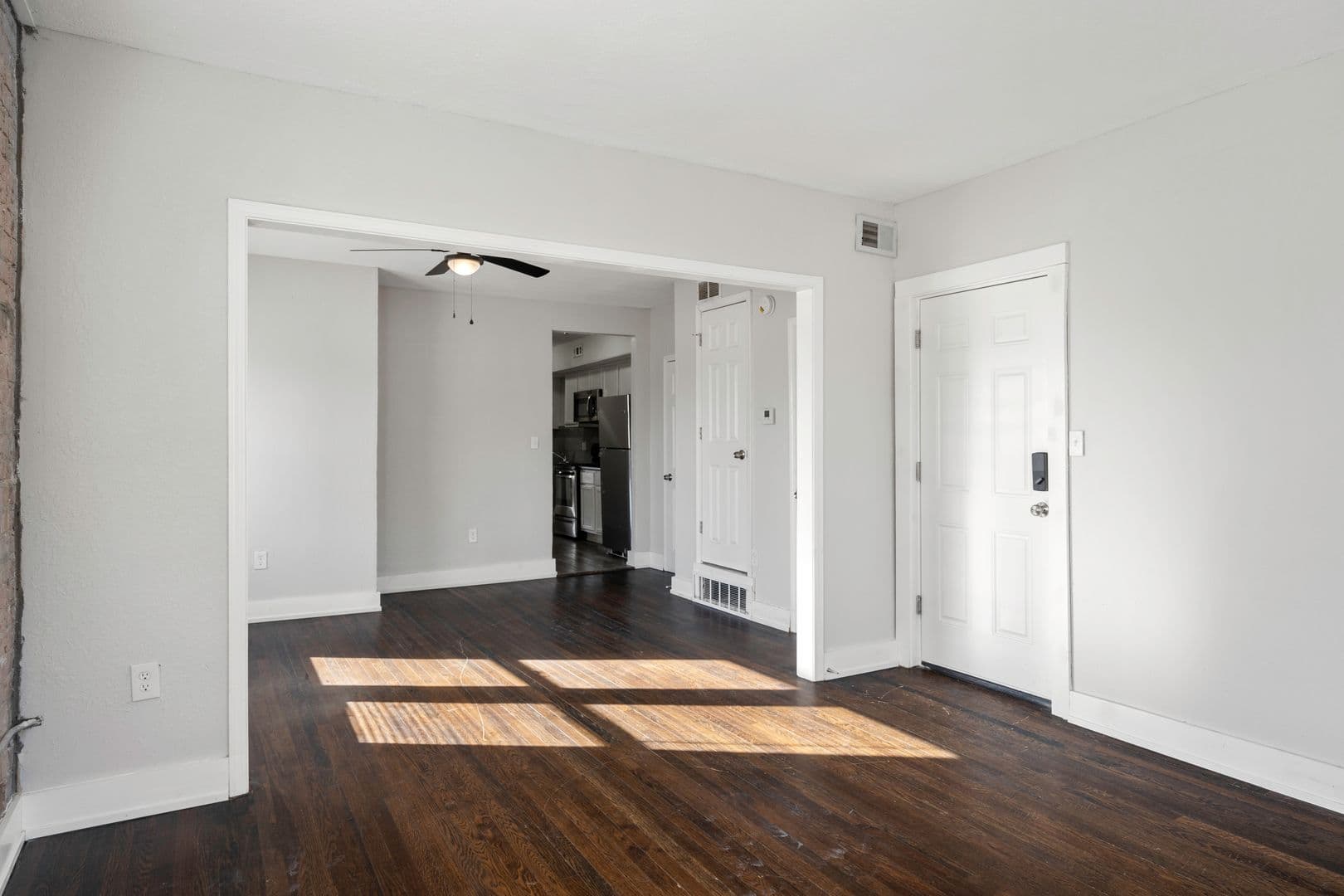 Kansas City Apartment: 1010-1012 Prospect Ave