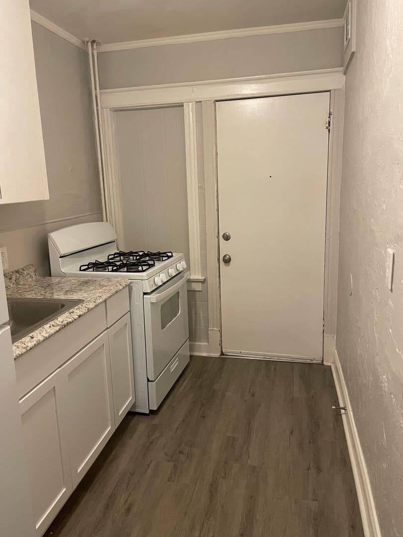 Kansas City Apartment: 108-110 Indiana Ave