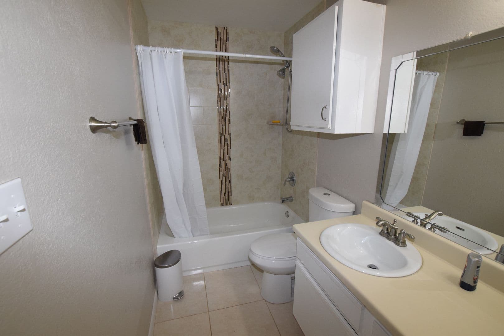 Orlando House: 5533 Chrishire Way #F201