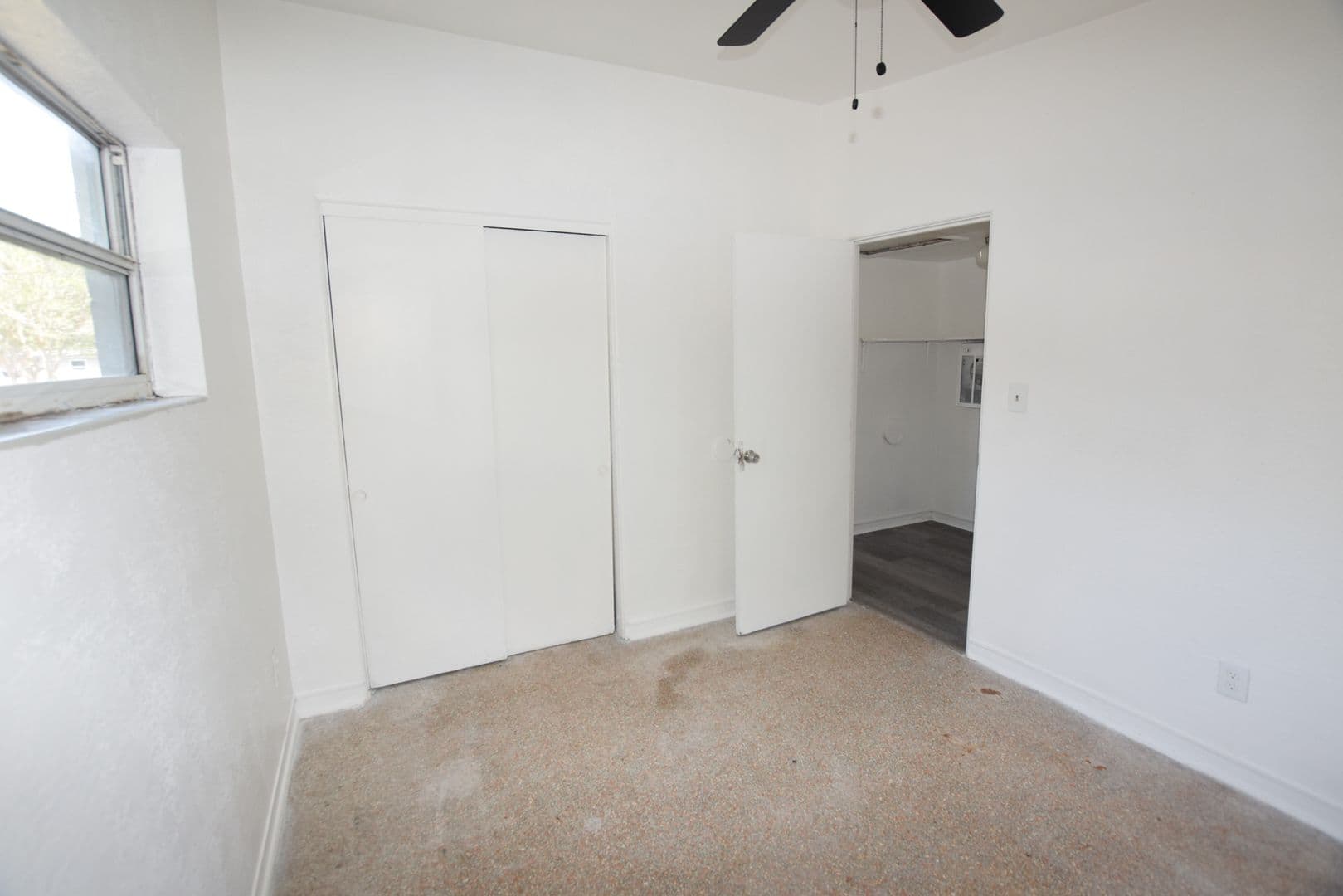 Orlando House: 104 W Lancaster Road