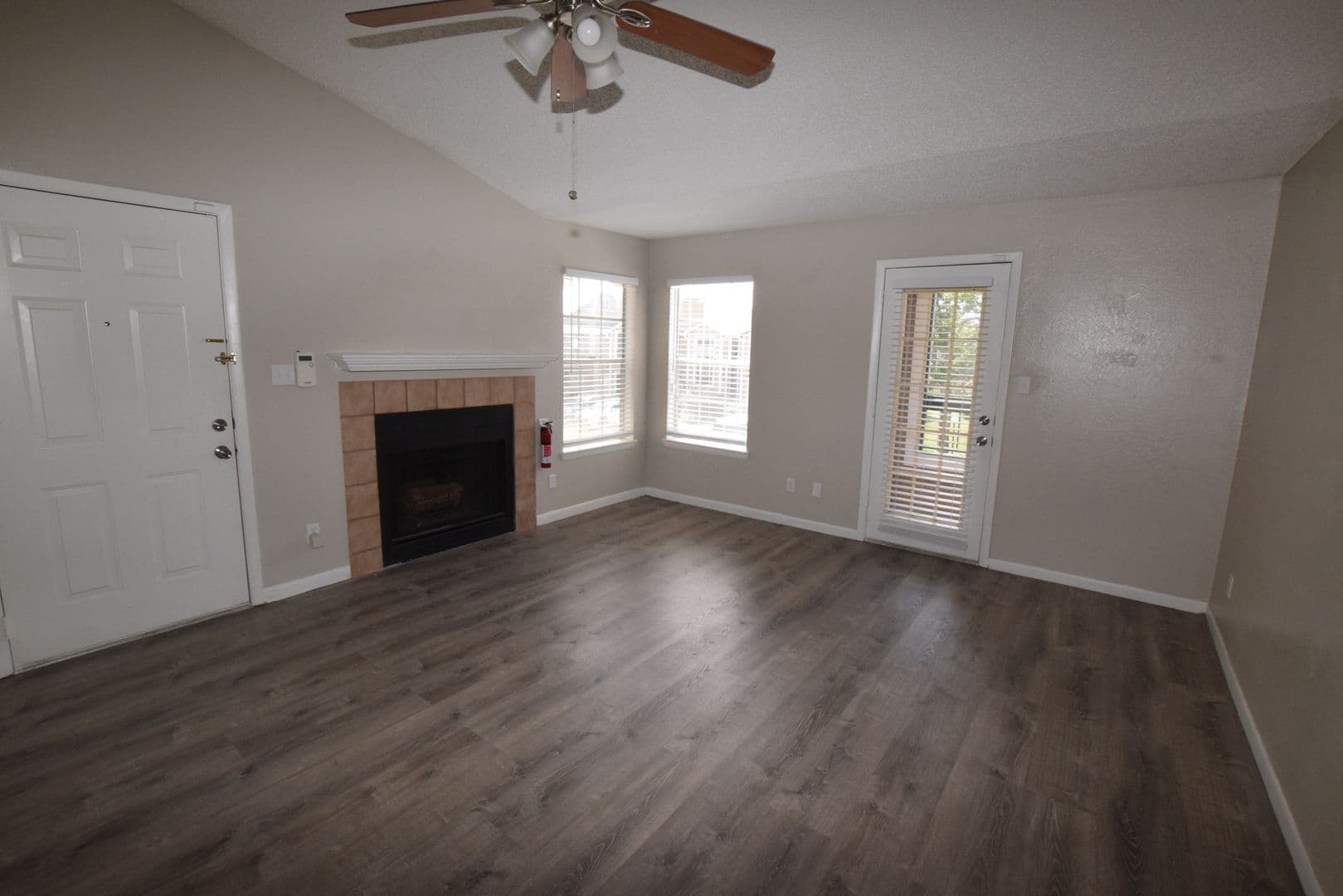 Orlando House: 5533 Chrishire Way #F201