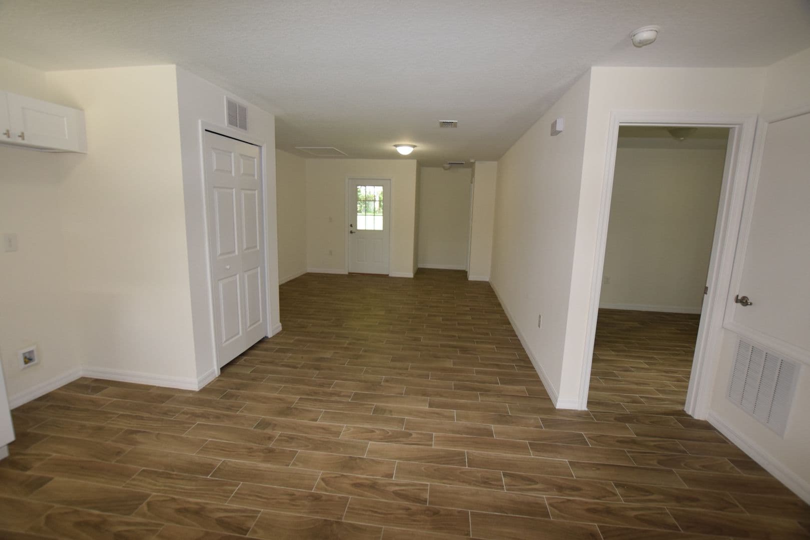 Winter Haven House: 2318 W Cannon Ter NW #B