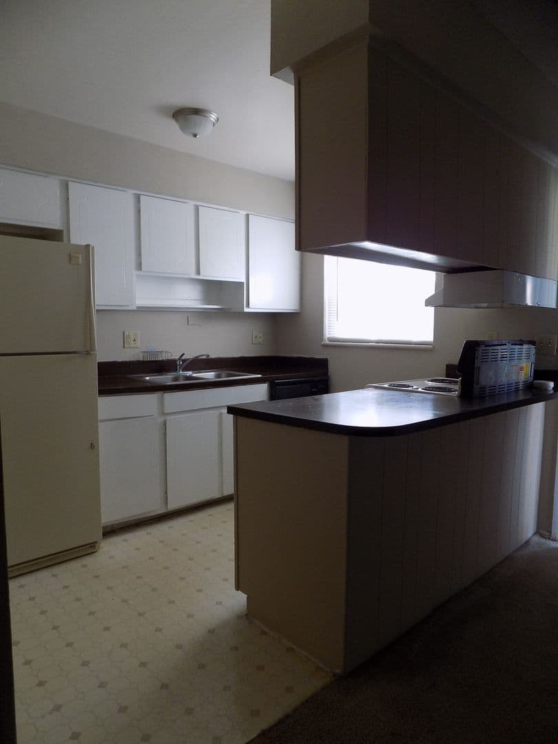 Orlando House: 5325 Curry Ford Rd #D105