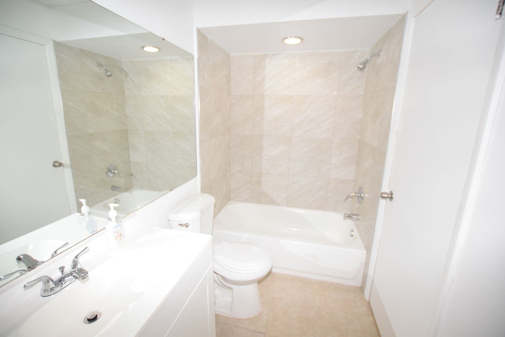 Leesburg Townhome: 910 Sumter Street