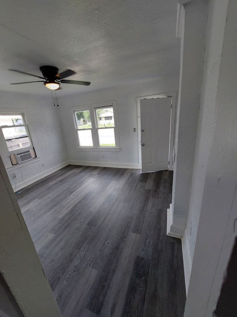 Ocala House: 1016 NE 8th Ave