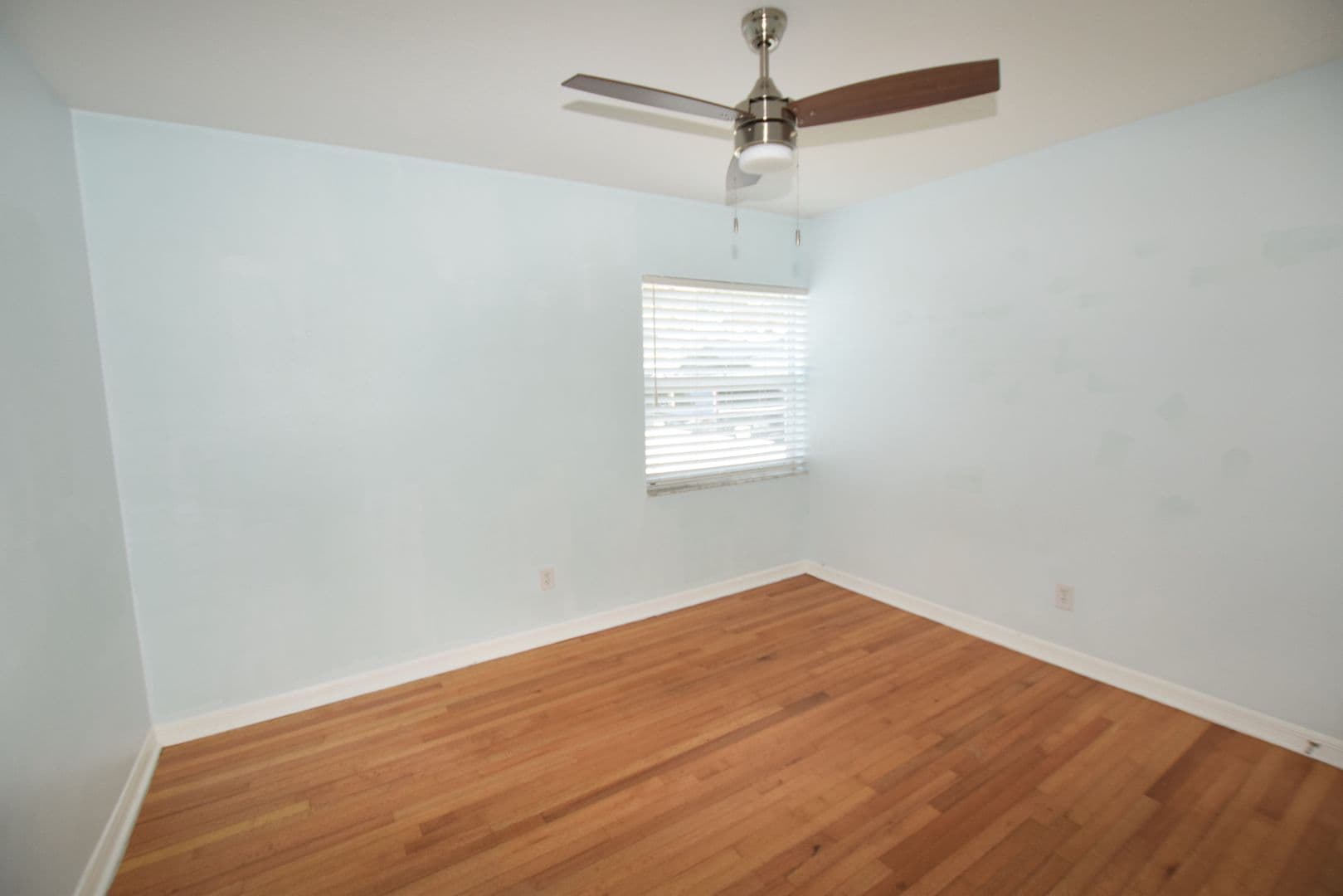 Belle Isle House: 2212 Hoffner Avenue