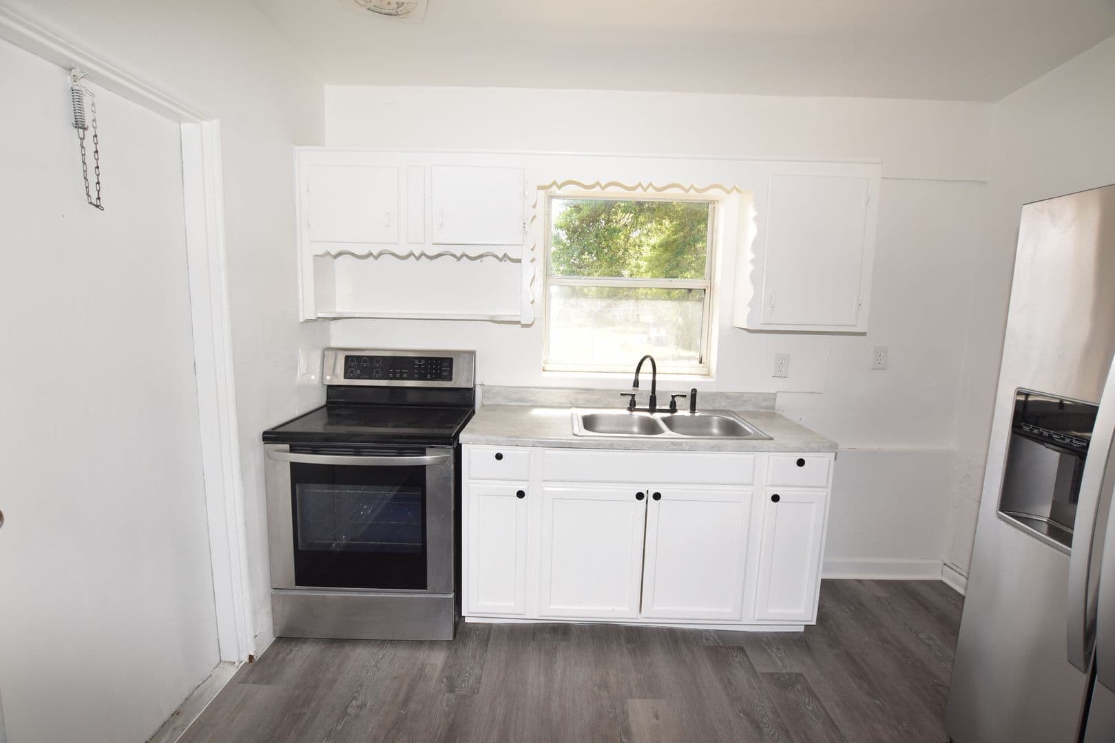 Orlando House: 104 W Lancaster Road