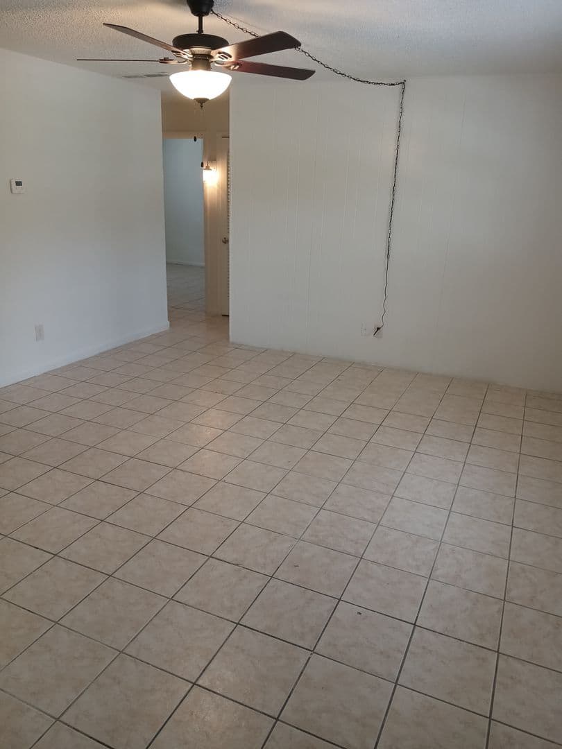 Orlando Condo: 1633 W. Oak Ridge Road #D