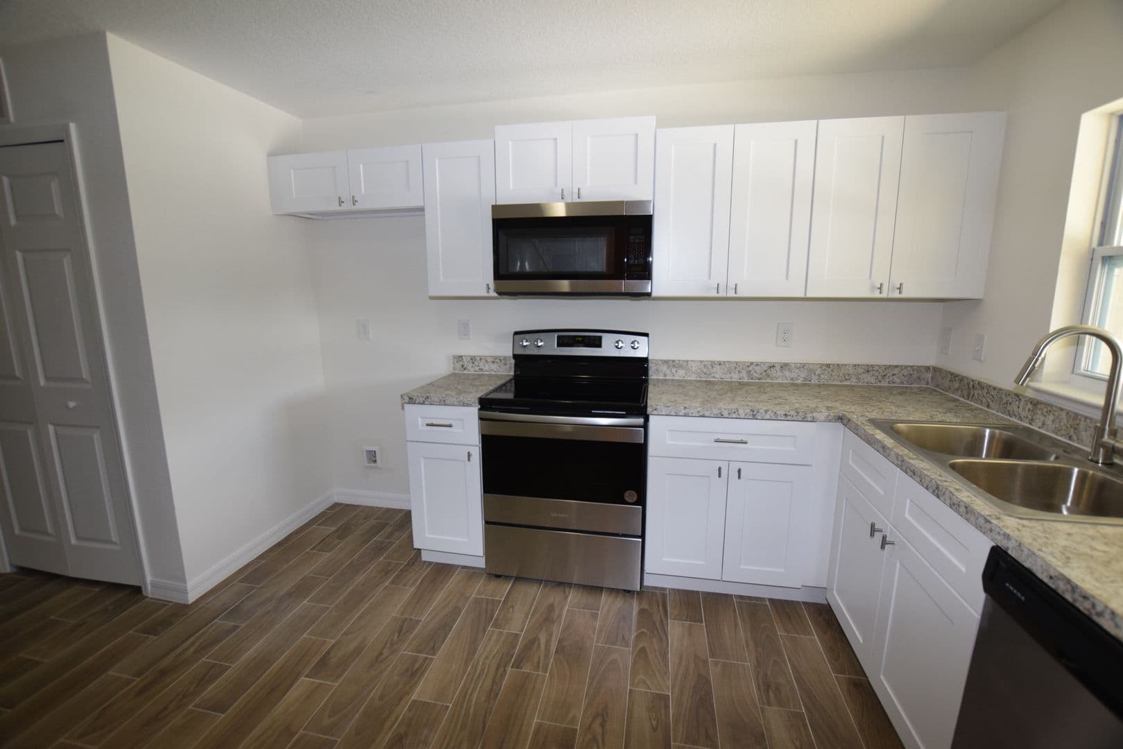 Winter Haven House: 2318 W Cannon Ter NW #A
