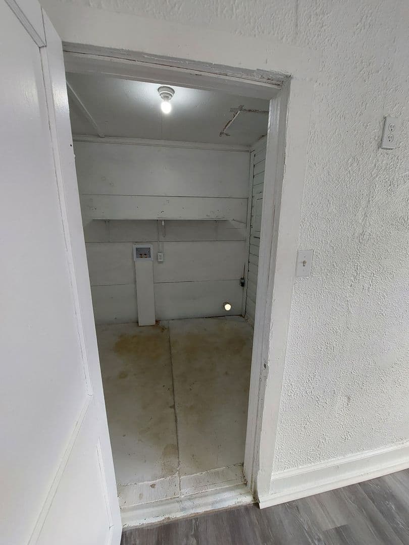 Ocala House: 1016 NE 8th Ave
