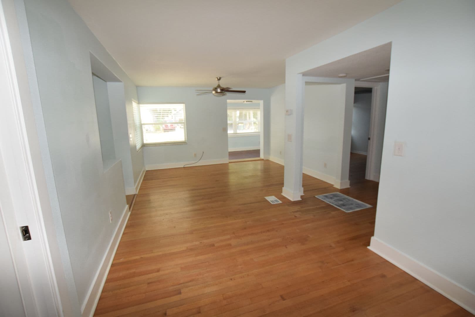 Belle Isle House: 2212 Hoffner Avenue