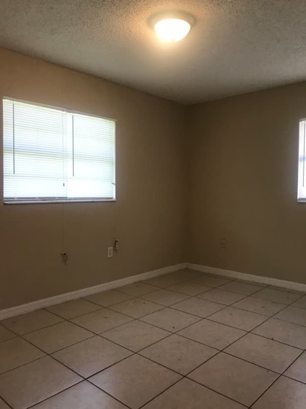 Orlando House: 1439 S. Oxalis Ave