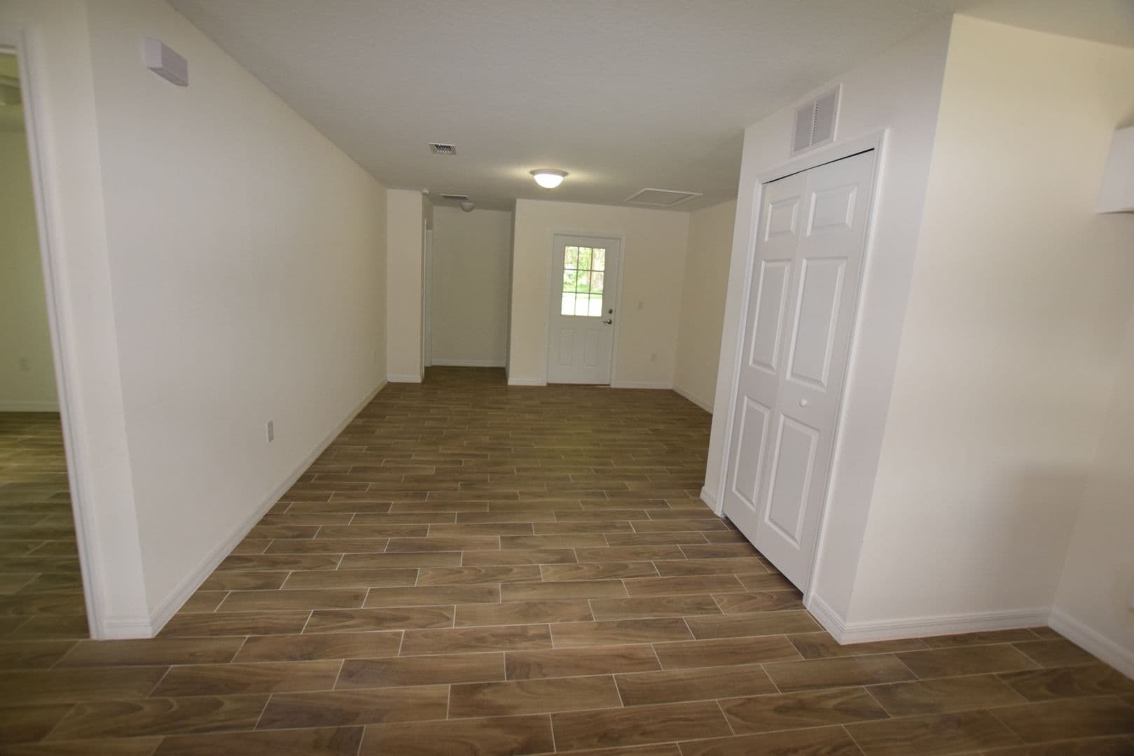 Winter Haven House: 2318 W Cannon Ter NW #A